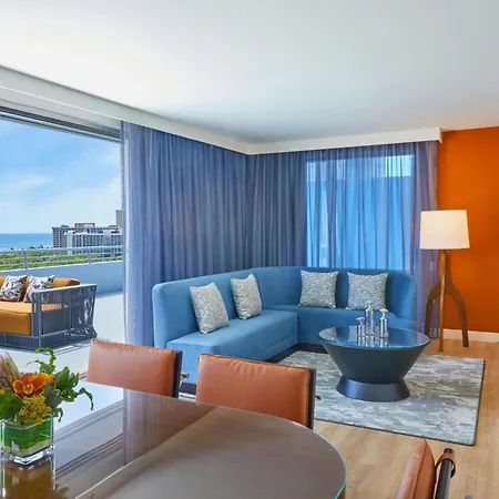 Courtyard By Marriott Waikiki Beach-2