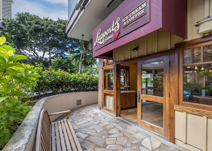 3 star hotel: Hilton Grand Vacations Club Grand Waikikian Honolulu