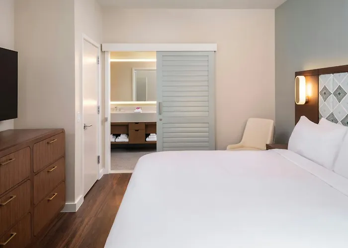 Boutique hotel only: Marriott Vacation Club, Waikiki