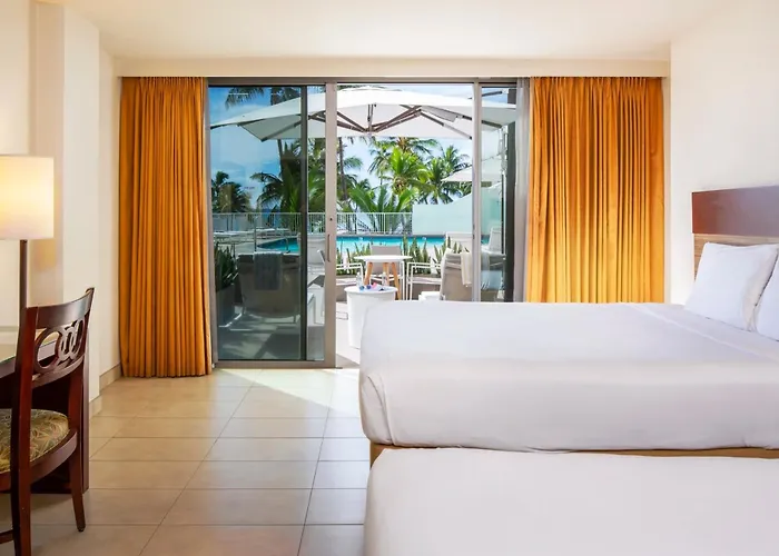 4 star hotel: Park Shore Waikiki