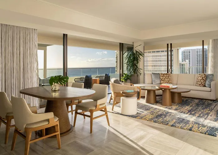 Moana Surfrider, A Westin Resort & Spa, Waikiki Beach