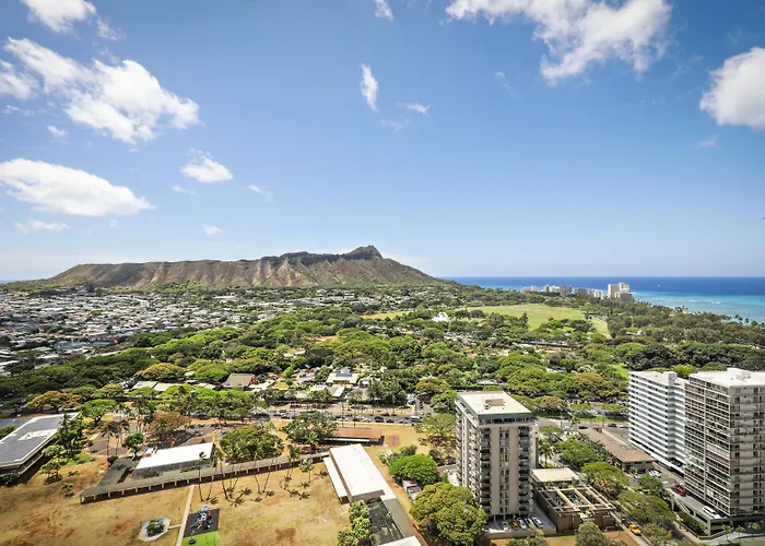 Hotels with a view Aston Waikiki Sunset