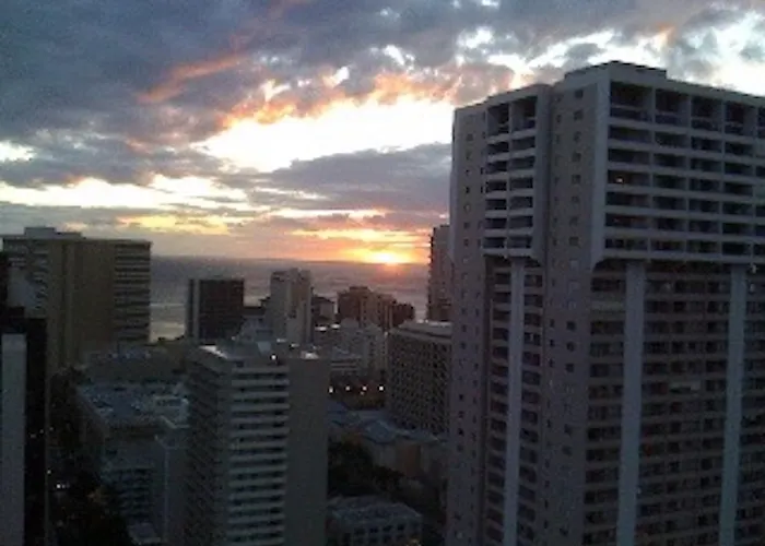 3 star hotel: Skyline Island Colony Hotel